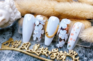 广州学美甲美睫哪家比较好？