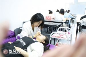广州半永久韩式妆培训学校哪家好？
