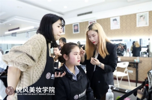 广州哪里学化妆比较好？