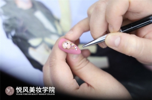 广州美甲培训学校哪家好？