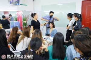 广州学化妆要花1万多，贵不贵？
