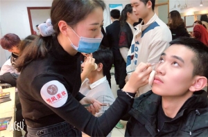 悦风美妆学院测评：从就业到学费的全方位考量！